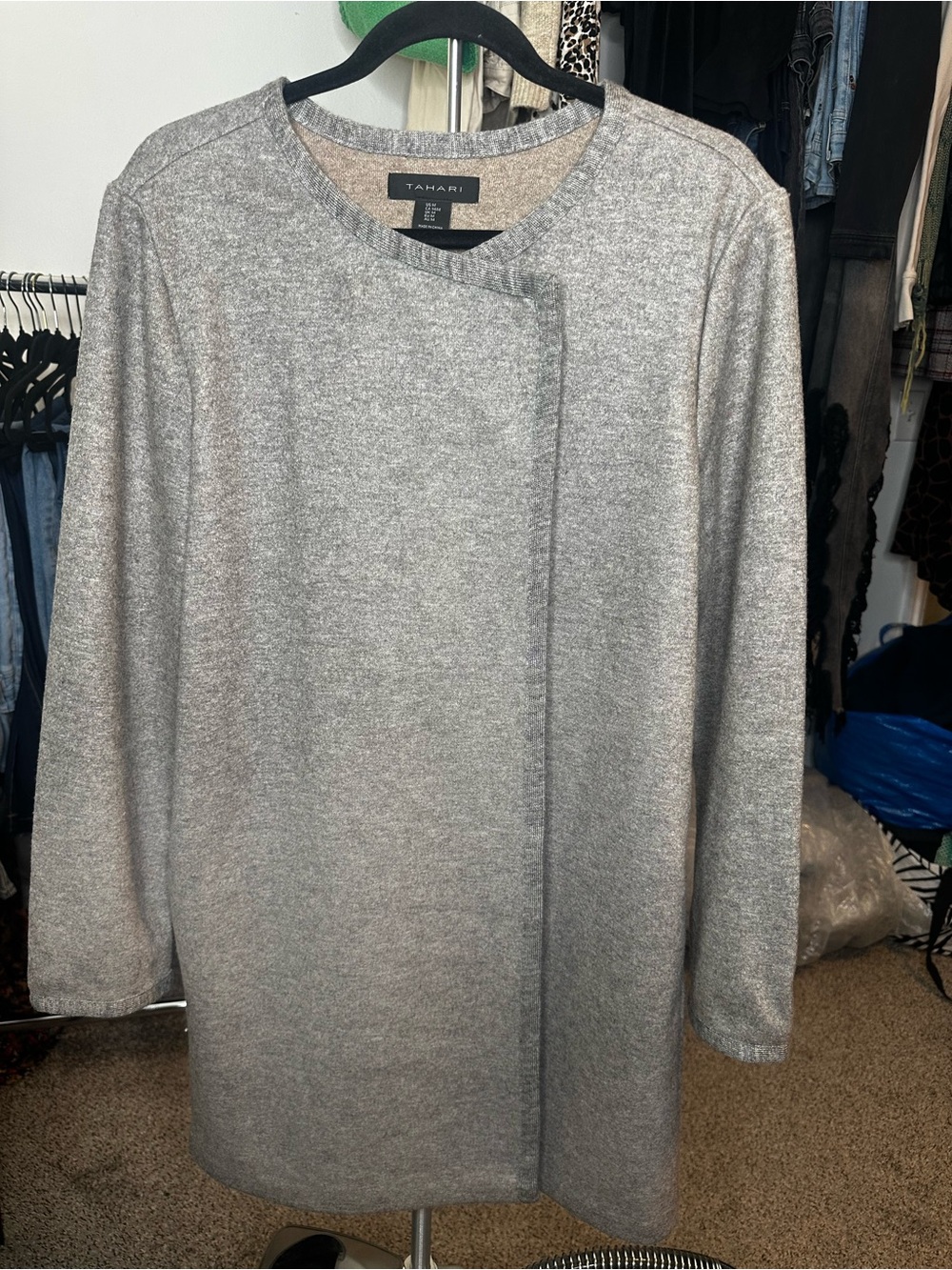 TAHARI WOOL PEACOAT SIDE BUTTON
